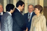Ретро знаменитости - 7 апреля 1988 года. Встреча Генерального секретаря ЦК КПСС Михаила Гобачева и президента Афганистана Мохаммада Наджибуллы в Ташкенте.