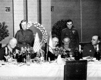 Ретро знаменитости - Эйзенхауэр,Жуков,Монтгомери,Тассиньи на встрече в Берлине