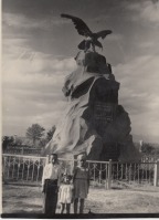 Киргизия - Памятник Пржевальскому Н.М.