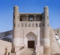 Узбекистан - Въезд во дворец Эмира в Старой Бухаре, 1911