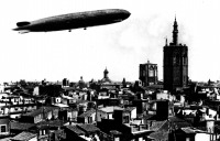Валенсия - El conde Zeppelin sobrevuela en dirigible la ciudad Испания