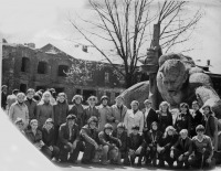 Брест - В Брестской крепости у монумента 