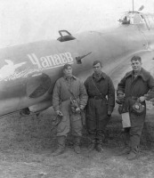 Авиация - Экипаж пикирующего бомбардировщика Пе-2 