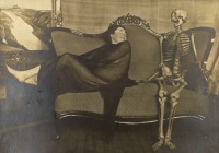 Эротика - Странные фото Леди -Танцы со скелетом от  Franz Fiedler