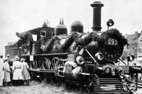 Железная дорога (поезда, паровозы, локомотивы, вагоны) - Паровоз, на котором в 1917 году Владимир Ленин, замаскировавшись под машиниста, добирался из Финляндии до Петрограда.