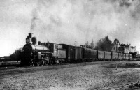 Железная дорога (поезда, паровозы, локомотивы, вагоны) - Паровоз серии А с пассажирским поездом на станции Саратов.