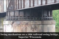 Железная дорога (поезда, паровозы, локомотивы, вагоны) - Механизм опоры поворотной фермы железнодорожного моста.