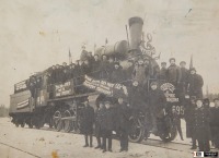 Железная дорога (поезда, паровозы, локомотивы, вагоны) - Рабочие депо Няндома у паровоза Щ.695.