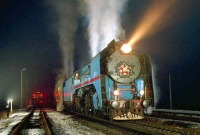 Железная дорога (поезда, паровозы, локомотивы, вагоны) - Паровоз П36 c поездом.Амурская область.