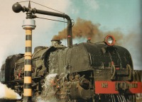 Железная дорога (поезда, паровозы, локомотивы, вагоны) - Заправка водой паровоза системы Гаррат