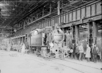 Железная дорога (поезда, паровозы, локомотивы, вагоны) - Танк-паровоз типа 49 в мартеновском цеху Кузнецкого металлургического комбината