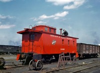 Железная дорога (поезда, паровозы, локомотивы, вагоны) - Ремонт служебного вагона 12432 Чикаго и Северо-Западной ж.д.