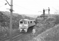 Железная дорога (поезда, паровозы, локомотивы, вагоны) - Электровоз ВЛ8-598 выезжает из ущелья