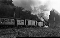 Железная дорога (поезда, паровозы, локомотивы, вагоны) - Паровоз 141R911 с поездом