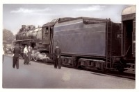 Железная дорога (поезда, паровозы, локомотивы, вагоны) - Паровоз ИС20-2 с поездом на ст.Конотоп