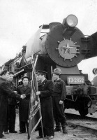 Железная дорога (поезда, паровозы, локомотивы, вагоны) - Вручение знамени передовикам-паровозникам