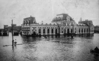  - Саратовский вокзал в Москве во время наводнения 1908 г.
