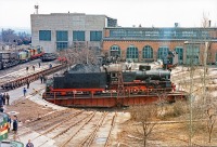 Железная дорога (поезда, паровозы, локомотивы, вагоны) - Паровоз Эр774-68 на поворотном круге в депо Пологи