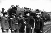 Железная дорога (поезда, паровозы, локомотивы, вагоны) - Советские железнодорожники и  паровоз Пт31-84