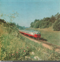 Железная дорога (поезда, паровозы, локомотивы, вагоны) - Дизель-поезд ДР1 близ ст.Сигулда