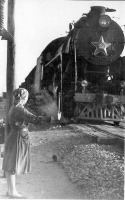 Железная дорога (поезда, паровозы, локомотивы, вагоны) - Дежурная по переезду
