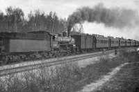 Железная дорога (поезда, паровозы, локомотивы, вагоны) - Паровоз Нв.95 с пассажирским поездом