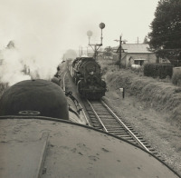 Железная дорога (поезда, паровозы, локомотивы, вагоны) - Поезд NW 202 прибывает на Главную линию в Абингдоне