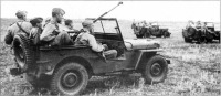 Войны (боевые действия) - Красноармейцы с ПТРД на Willys MB