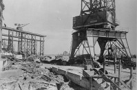 Щецин - Разрушенный во время боев порт в городе Штеттин