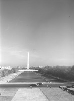 Вашингтон - “Washington, D.C. The Mall, looking east from the steps of the Lincoln Memorial.” США , Вашингтон (округ Колумбия)