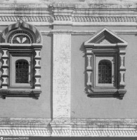 Рязань - Рязанский Кремль. Окна церкви Архиерейского дома
