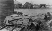 Военная техника - Замаскированные  тридцатьчетверки, январь 1942 г., район Ржева.