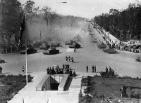 Военная техника - Парад Победы союзных войск 7 сентября 1945 года. Колонна советских танков ИС-3