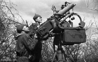 Военная техника - Расчет зенитно-пулеметной установки М4 25-й стрелковой дивизии - отец и сын Ямщиковы