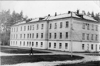 Анна - Здание районной больницы. Отделения родильное и терапии.