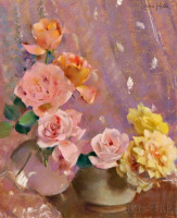 Картины - Лаура Комбс Хиллс. Розовые и жёлтые розы в вазе