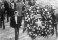 Каспийск - Каспийск. 9 мая 1965 года. Возложение венков на Воинском кладбище.