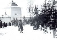 Иркутск - Иркутские казаки на территории Вознесенского монастыря.
