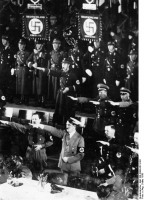 Калининград - Адольф Гитлер на встрече с руководителями в Кенигсберге.