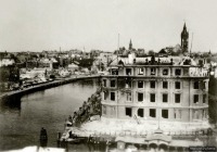 Калининград - Кёнигсберг. Ландесбанк возле Зелёного моста  в юго-западной части Кнайпхофа после английской бомбардировки.