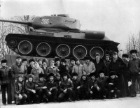 Советск - Танк-памятник Т-34-85.