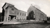 Гусев - Gumbinnen - Gartenstrasse. Haus des Handwerks und Neues Rathaus.