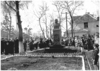 Ладушкин - Ладушкин. Открытие памятника Герою Советского Союза гвардии лейтенанту Ладушкину И.М. 9 мая 1954 года
