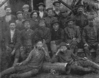 Гурьевск - Рабочие Гурьевского завода . Август 1917г.