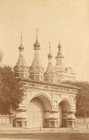Кострома - Ворота церкви Воскресенья на Дебре.