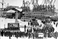 Дудинка - Первомайская демонстрация.