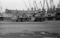 Дудинка - Японский кран КАТО в порту.