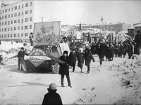 Дудинка - Праздничная деонстрация.